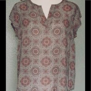 Anthropology Blouse Size M Lucy&Laurel Grey and Coral Flutter Sleeve blouse